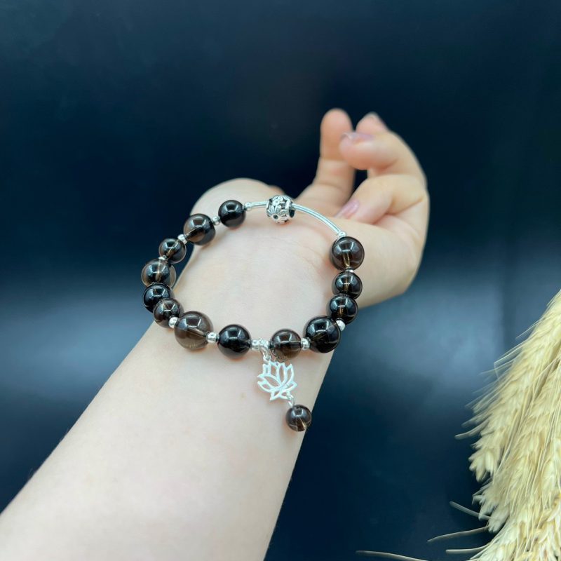 Vòng mẫu mix đá phong thủy và charm bạc