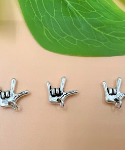 Alternative view of Charm bạc biểu tượng tay I Love You - Charm Bạc 925 - Mã CA995
