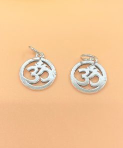 Charm treo khắc thần chú Om Mani Padme Hum trong kinh phật - Charm Bạc 925 - Mã CB865