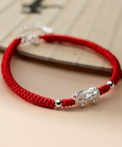 Vòng tết dây chỉ đỏ mix tỳ hưu tài lộc bạc 999 cho nữ - Charm Bạc 999 - Mã TDKD00032KODA