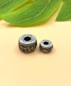 Charm khắc thần chú Om mani padme hum trong kinh phật - Charm Bạc 925 - Mã CA011