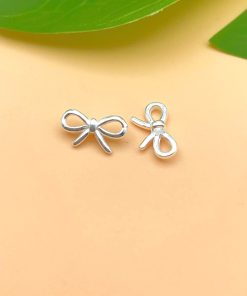 Alternative view of Bạc 925 hình chiếc nơ cỡ nhỏ cho nữ mix lắc tay xinh - Charm Bạc 925 - Mã CB1735