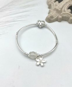 Vòng tay bạc đính hạt đá phong thủy charm hoa chỉ thiên 925 và trái tim 999 - VT2500177