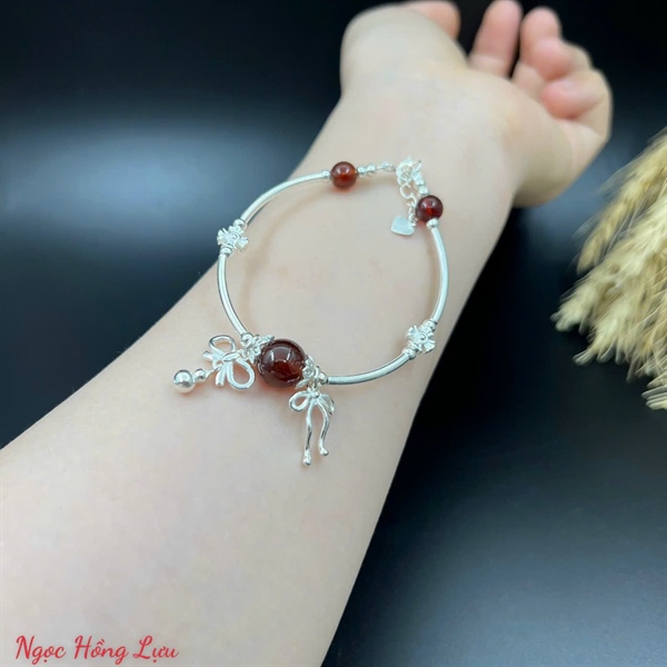 Vòng tay đá tự nhiên mix charm nơ xinh xắn - VT2400003TATE - Ảnh 5